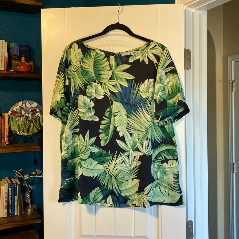 Chicos size 2 banana leaf blouse!